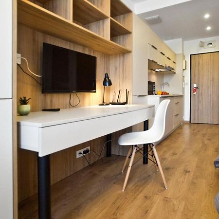 Wolska Serviced Apartments วอร์ซอ ภายนอก รูปภาพ