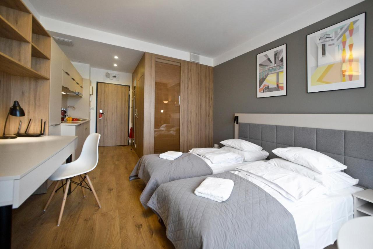 Wolska Serviced Apartments วอร์ซอ ภายนอก รูปภาพ